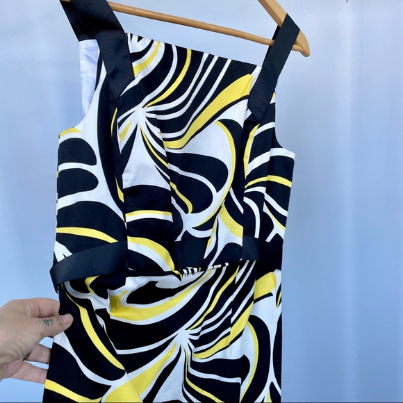 Maggy London Swirl print dress, size 8 $20 - Picture 2 of 11